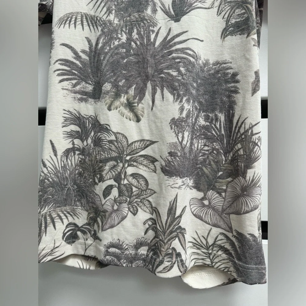 CHASER Tropical Recycled Vintage Print Ruched V Back T Shirt Size M NWOT - Picture 6 of 9